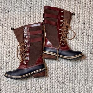 Sorel Brown and Black Lace-Up Winter Rain Boots